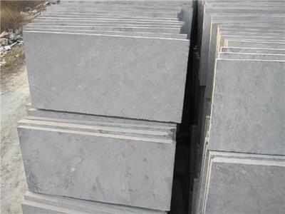 誠建石材 專業打造青石板與路牙石鋪裝的匠心工程